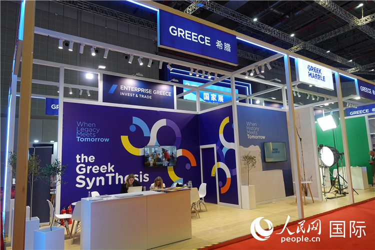 11月7日，國家會展中心（上海）希臘館。人民網(wǎng) 殷韜攝