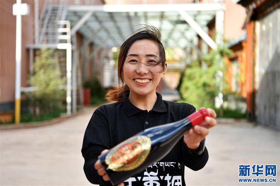 （決戰決勝脫貧攻堅·圖文互動）（4）西藏昌都“甜蜜”產業助脫貧