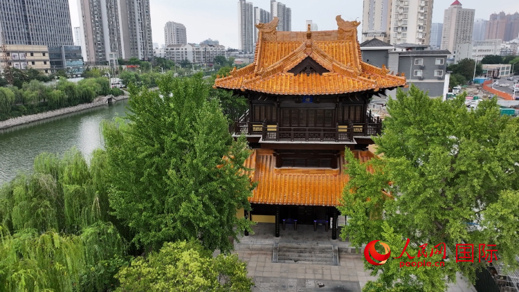 黃樓外觀。人民網記者 余樂攝